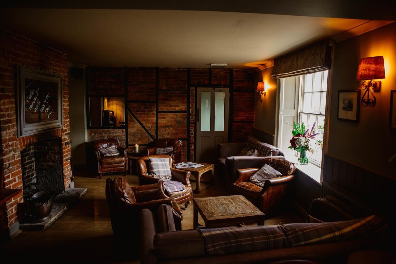The Hawk Inn Andover Eksteriør bilde