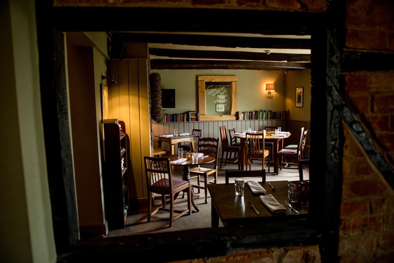 The Hawk Inn Andover Eksteriør bilde