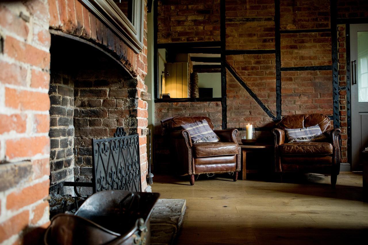The Hawk Inn Andover Eksteriør bilde