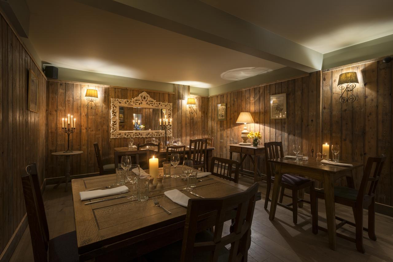 The Hawk Inn Andover Eksteriør bilde