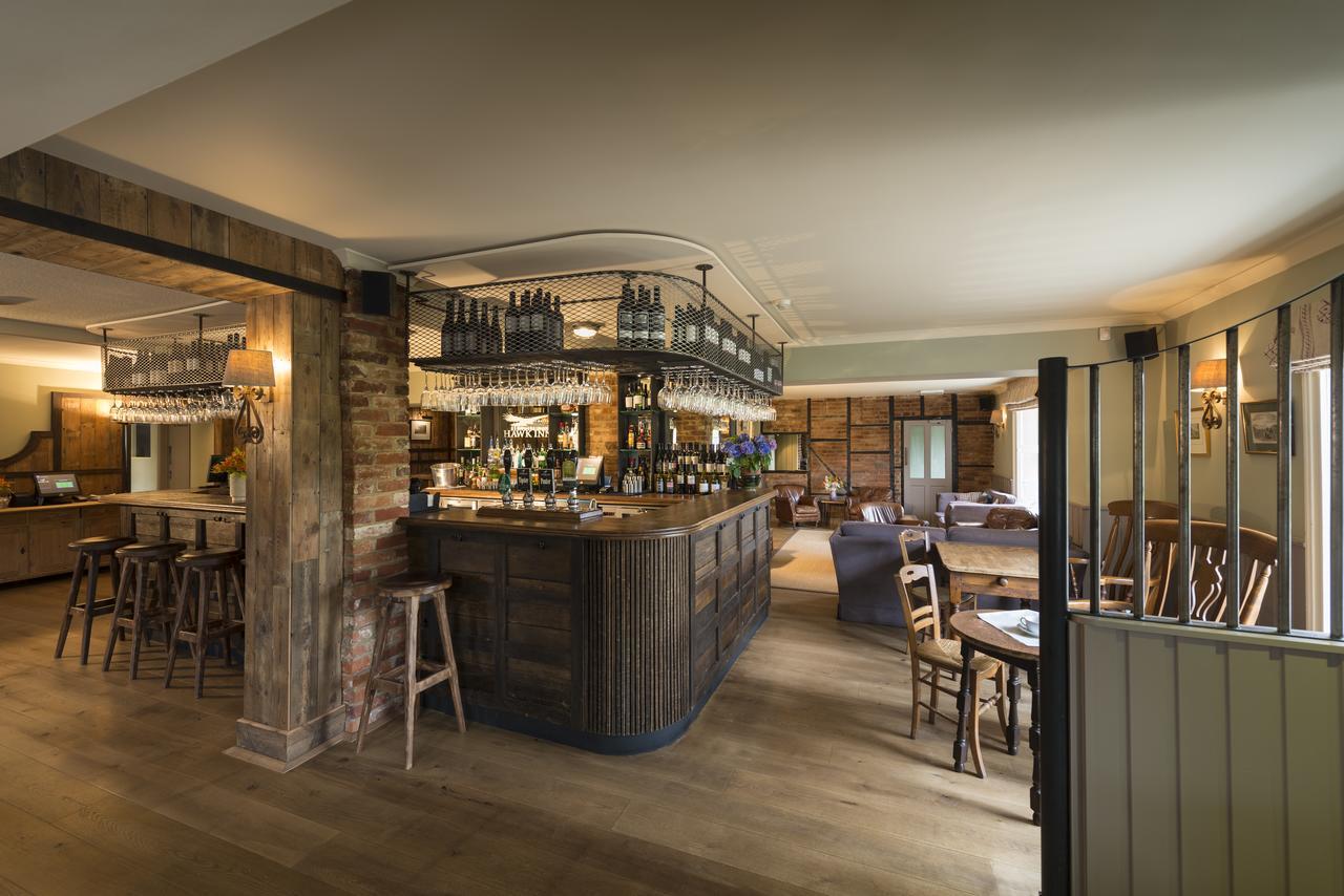 The Hawk Inn Andover Eksteriør bilde